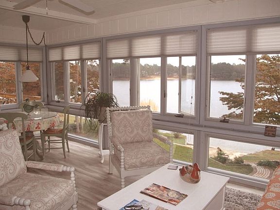 Large Carolina Room