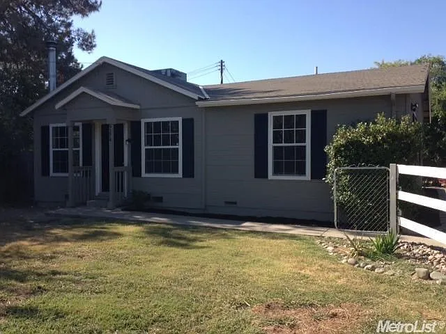 9274 Oak Ave photo 1