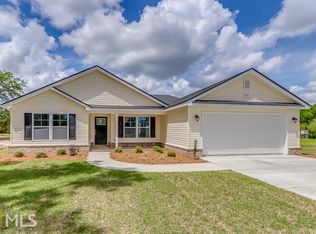 335 Labrador Ln, Guyton, GA 31312