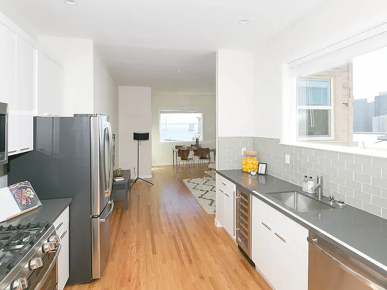 1142-1146 Montgomery St #7022R — Photo 9
