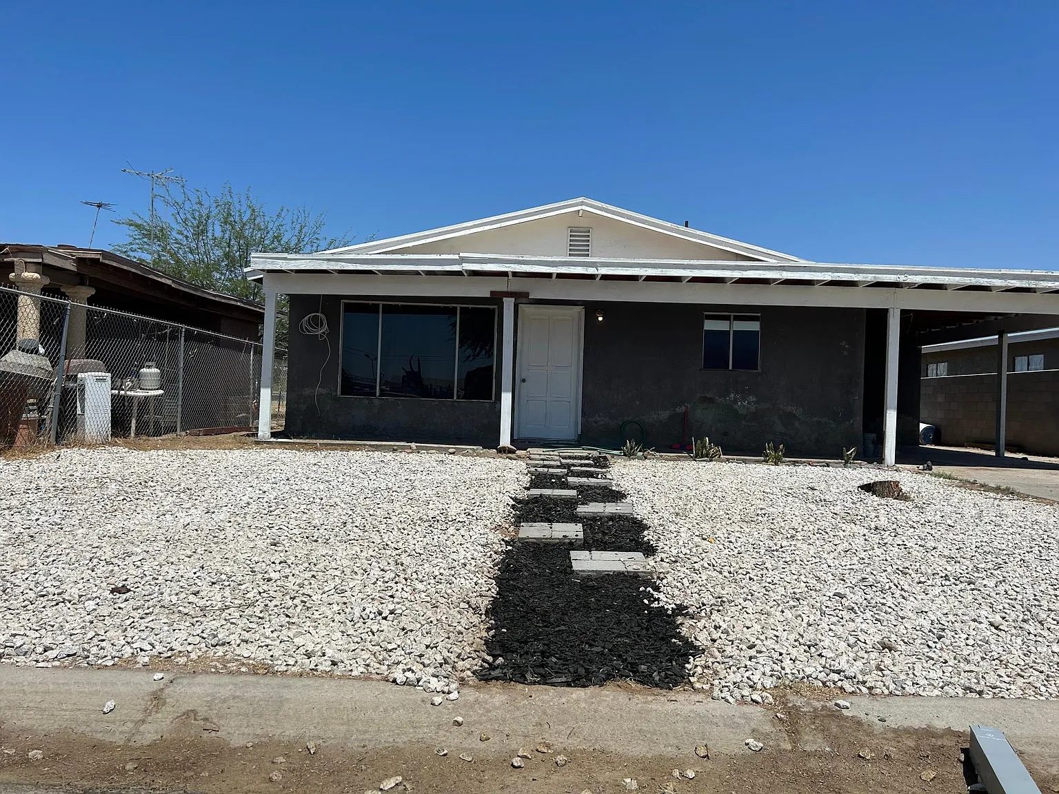 18465 Gadsden St — Photo 1