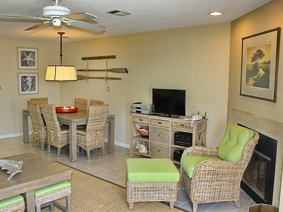 4th image of 1760 E Gulf Beach Dr #H1