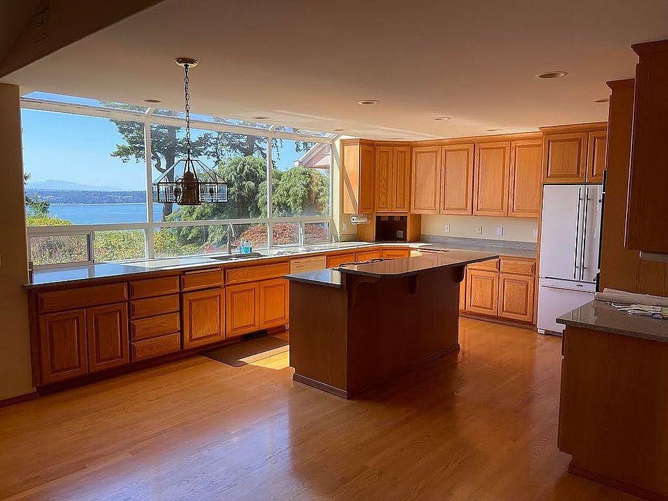 1st image of 13020 Marine Dr