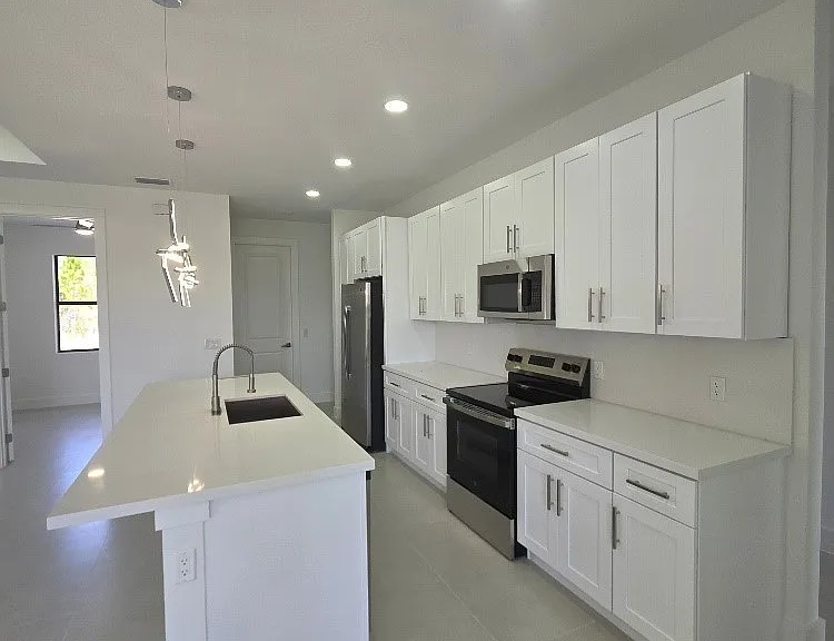 710 Godwid Ave S — Photo 5