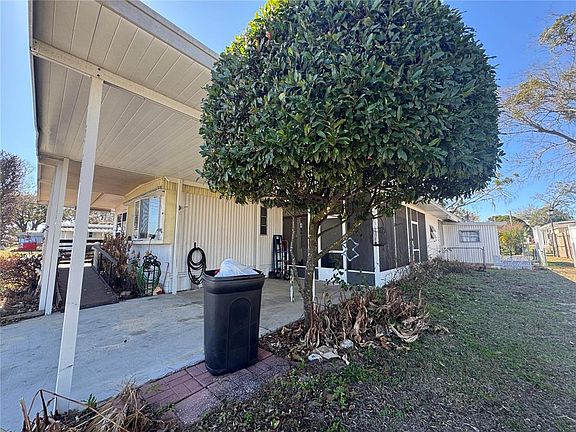 4th image of 5701 SW 64th Lane Rd