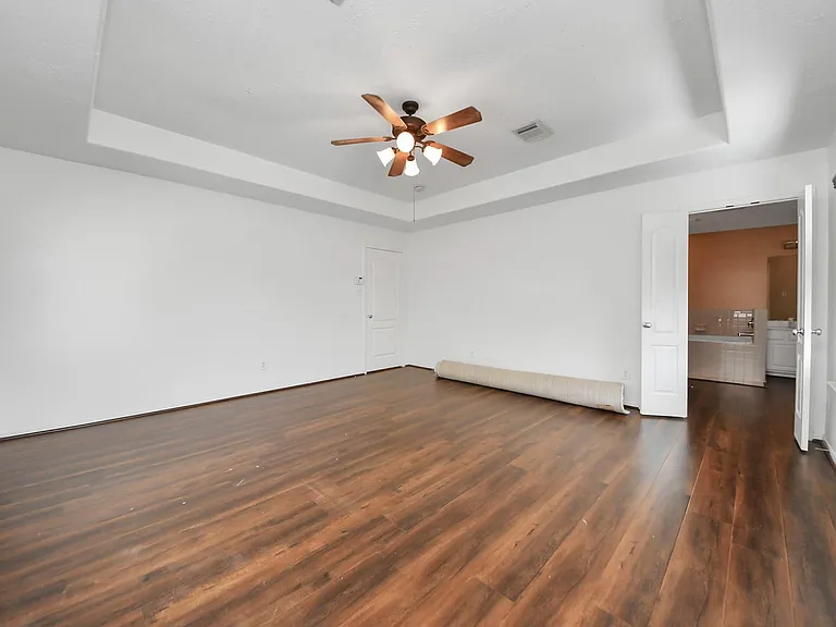5922 Hollister Cole — Photo 20