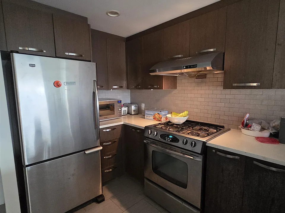 8333 Anderson Rd #902