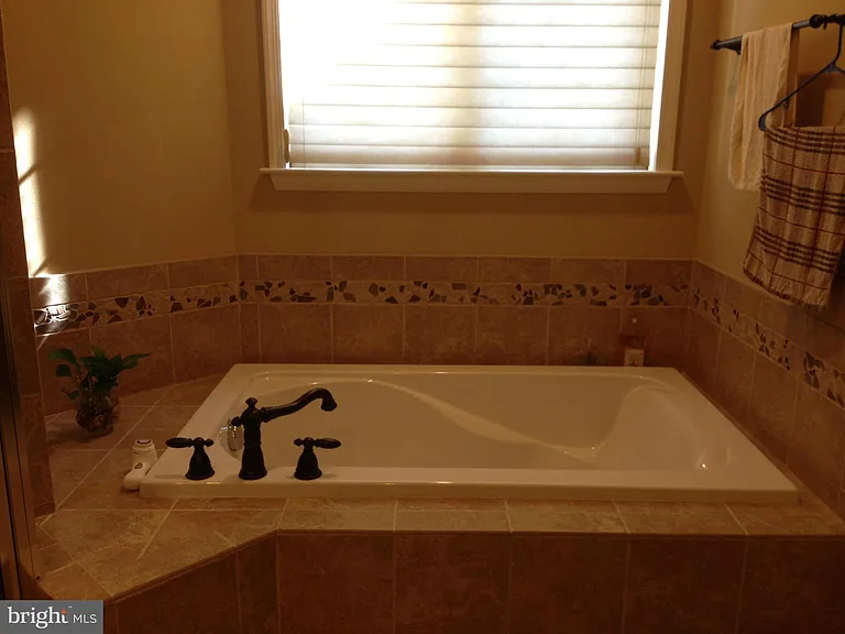 43593 Popes Creek Sq — Photo 15