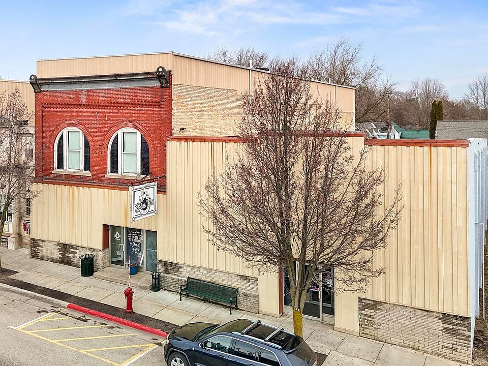 1st image of 304 W Main St