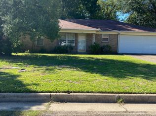 306 Choctaw St, Longview, TX 75605