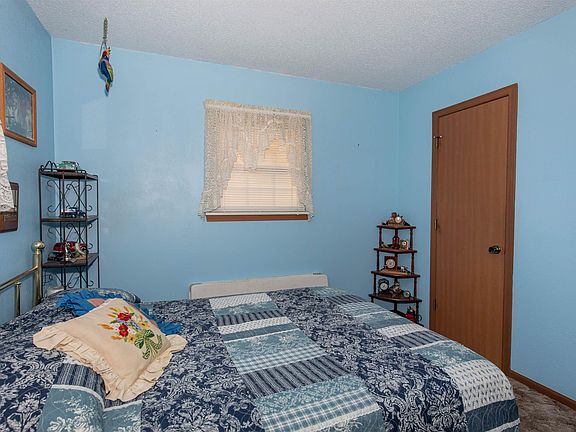 5th image of 15920 Highway C