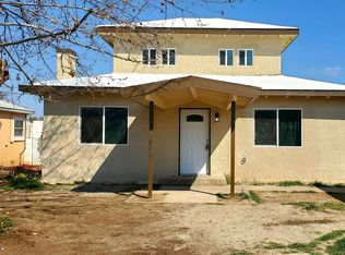 469 W Franklin Way, Dinuba, CA 93618