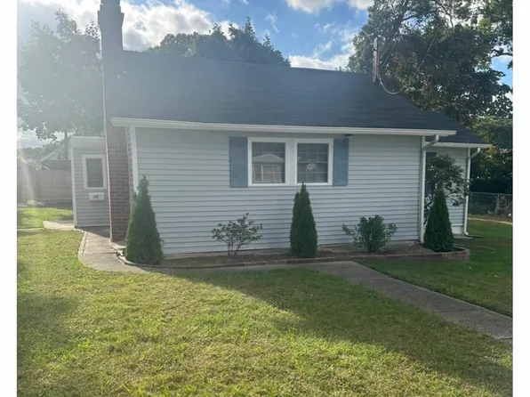 162 W 2nd Street, Ronkonkoma, NY 11779