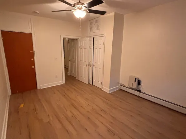 333 Sip Avenue image 9 of 14