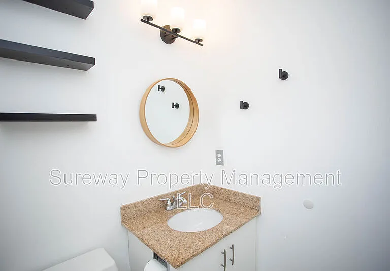 605 Doral Dr — Photo 14