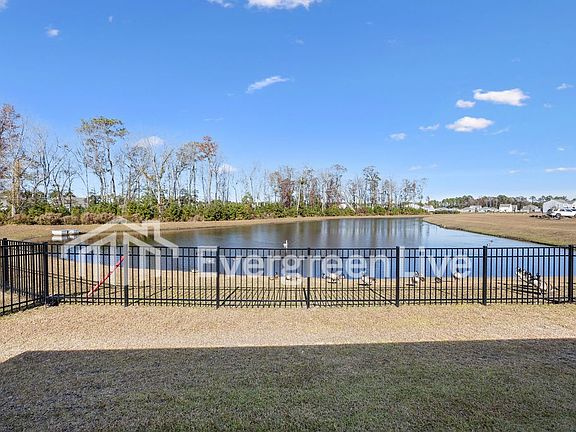 3rd image of 2212 Courtina Way