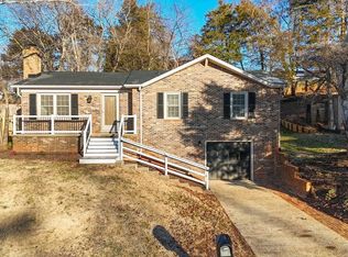 222 Barnsdale Rd, Charlottesville, VA 22911