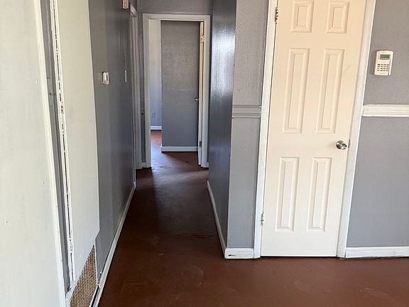 2nd image of 802 Navaho Trl