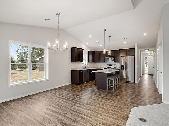 4th image of 18390 Xavier Cir NW