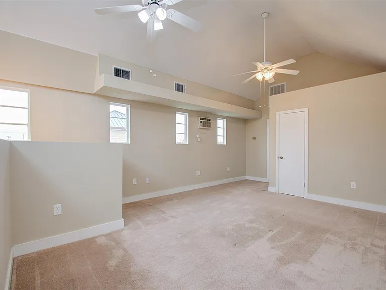 5419 Gulfton St #H — Photo 17