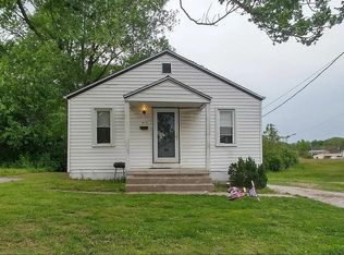 819 Falling Springs Rd, Cahokia, IL 62206