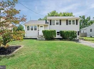 1424 Oak Hill Dr, Wilmington, DE 19805