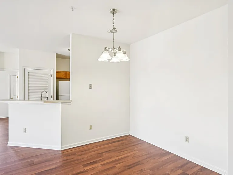 Spring Creek Apartments — Photo 89