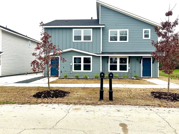 5824 Grayson St, Fort Worth, TX 76119