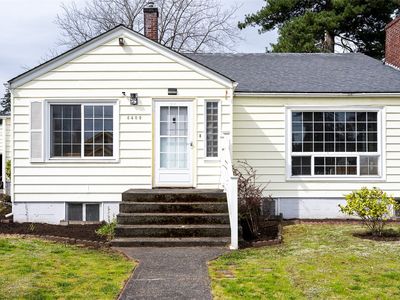 6402 52nd Avenue W, University Place, WA, 98467