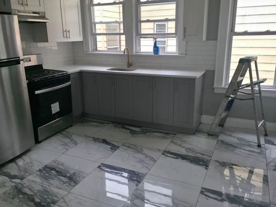 1st image of 549 20th St #3F