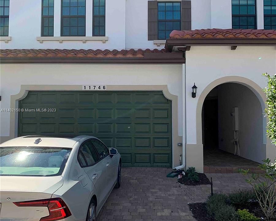 1st image of 11746 SW 13th Ln #11746