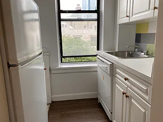 Rented by Bauman Realty Group