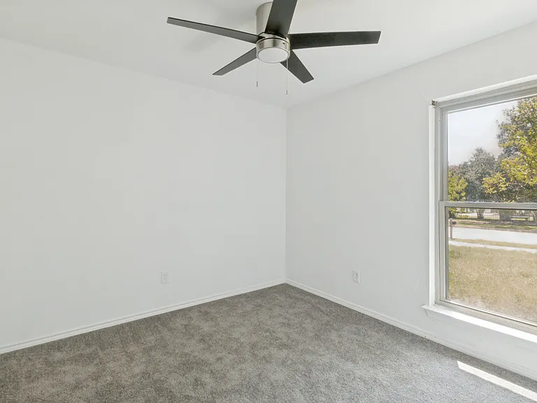 2218 Fuqua Rd — Photo 16