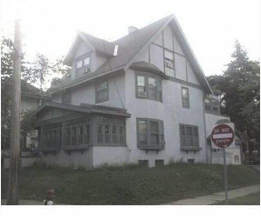 Large Home w finished bsmt