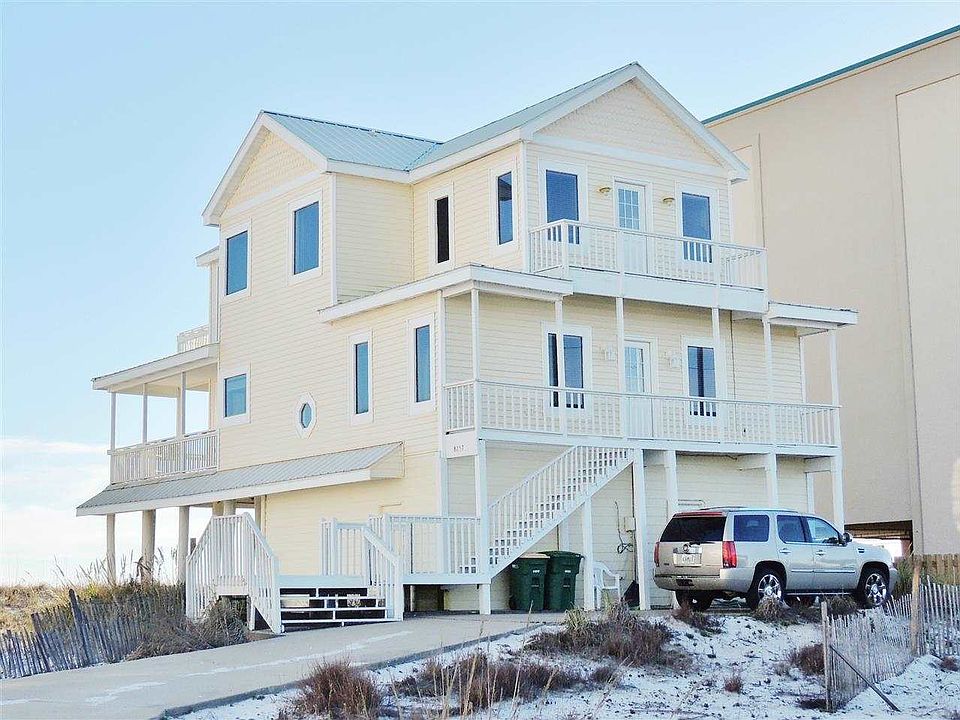 1st image of 8257 Gulf Boulevard Ct