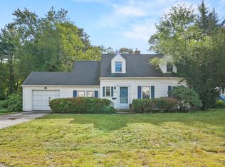 13 Garden St, Auburn, MA 01501