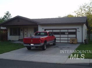 815 Valley View Dr, Moscow, ID 83843