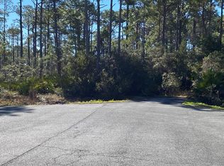 180 Shadow Bay Dr, Eastpoint, FL 32328