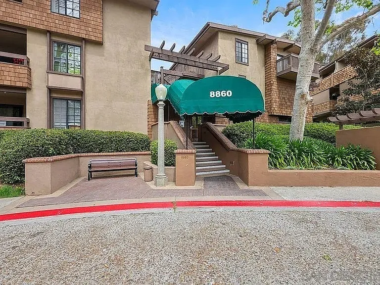 8860 Villa La Jolla Dr #217 — Photo 36