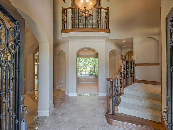 4th image of 15706 Frio Springs Ln