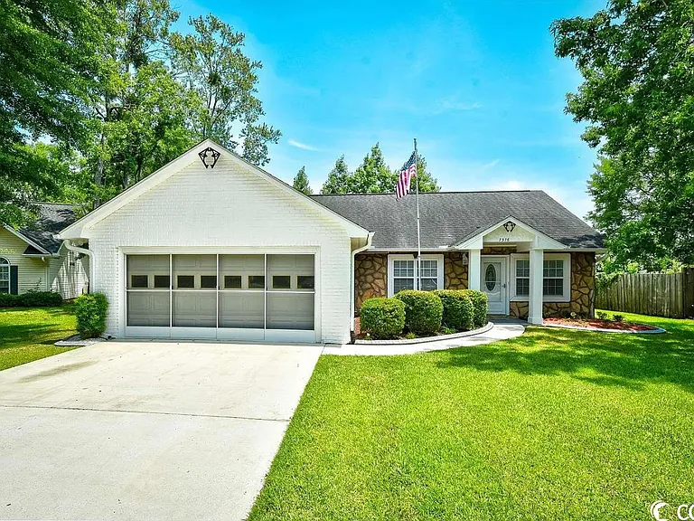7376 Springside Dr — Photo 1