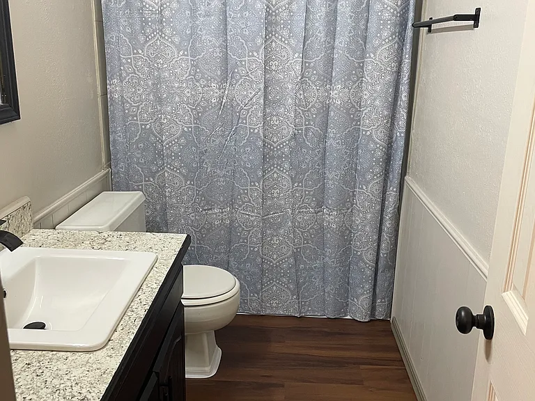215 Brian Rd — Photo 3