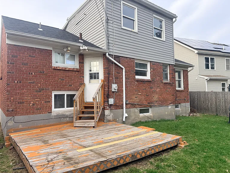 786 New Scotland Ave — Photo 30