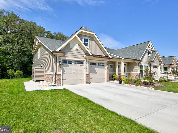3rd image of 20711 Whippoorwill Dr