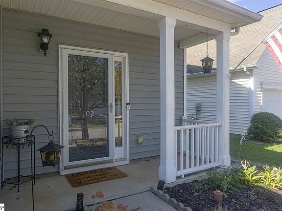 3rd image of 102 Becket Ct
