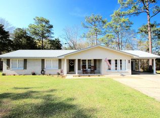 75 Ten Lake Dr, Defuniak Springs, FL 32433