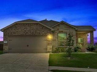 9752 New Bern Dr, Fort Worth, TX 76108