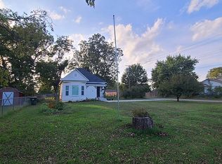 516 S 21st St, Chickasha, OK 73018