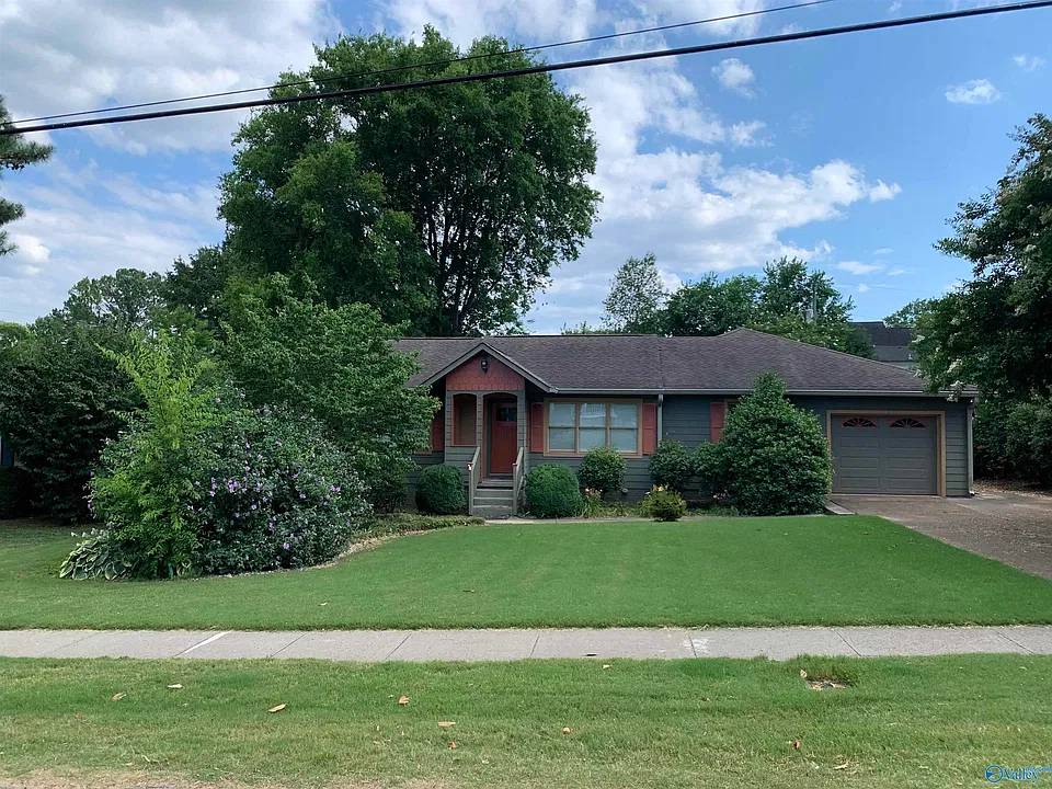 1410 Hermitage Ave SE