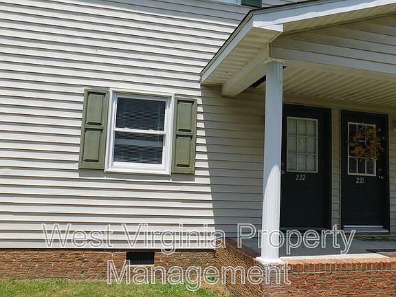 2nd image of 581 Prosperity Rd #214